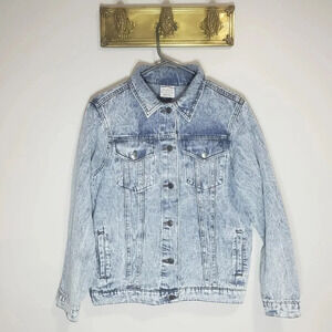 VGT  Looney Tunes Acid Wash Mens/Womans Jean Jacket,size M.